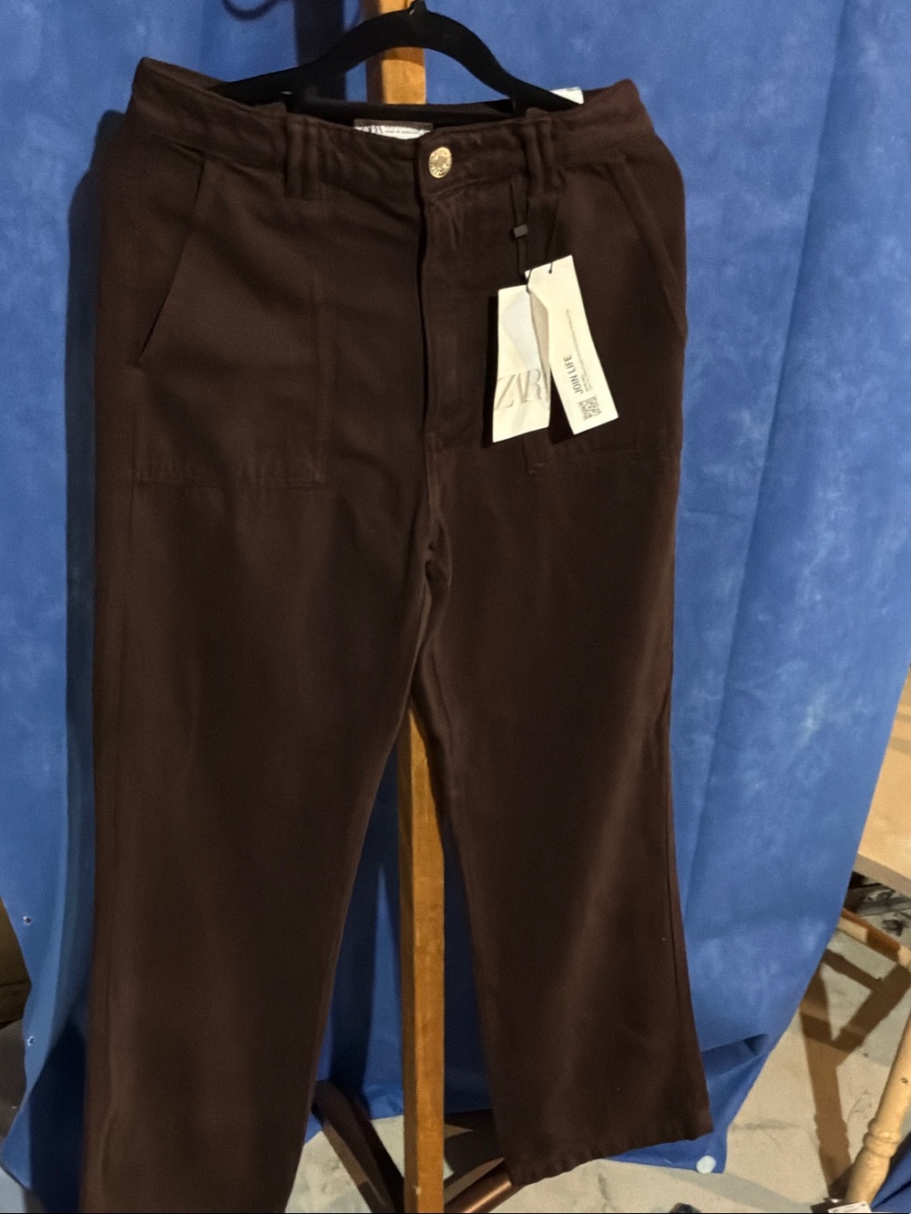 Zara Women’s High-Rise Dark Brown Straight-Leg Jeans